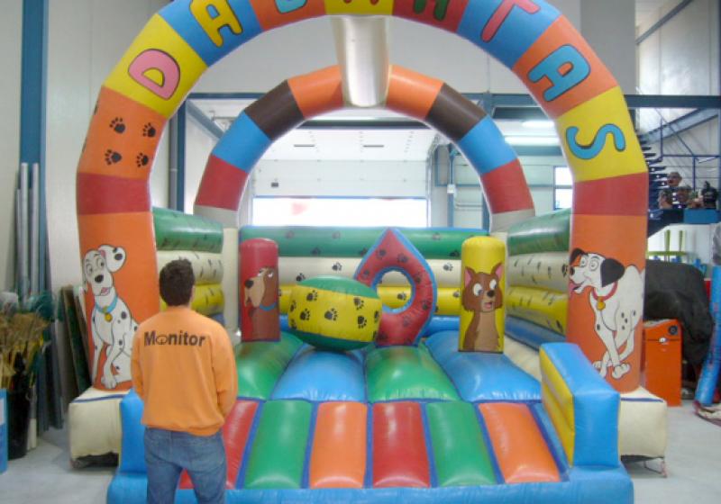 Requisitos de seguridad para los castillos hichables