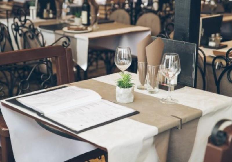 HOSTELER�A DE ESPA�A solicita a la comisi�n tripartita medidas de car�cter compensatorio sobre las empresas y el empleo ante los cierres y restricciones de la actividad con motivo de los rebrotes