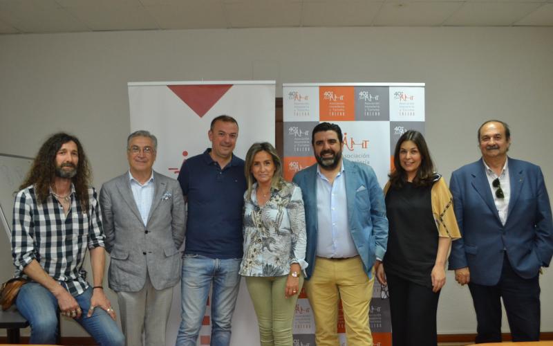 Pedimos a Milagros Tol�n  trabajar con una �estrategia tur�stica� conjunta