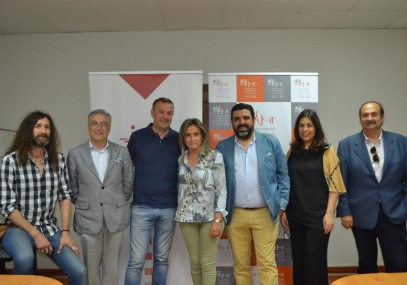 Pedimos a Milagros Tol�n  trabajar con una �estrategia tur�stica� conjunta