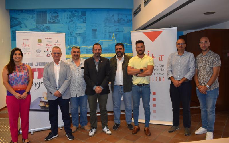 Torrijos se llena de gastronom�a con sus tradicionales tapas