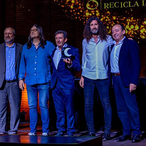 Discoteca Sithon's y Grupo 5 Notas entre los premiados en los Premios Recicla la noche 2025 organizados por Espa�a de Noche