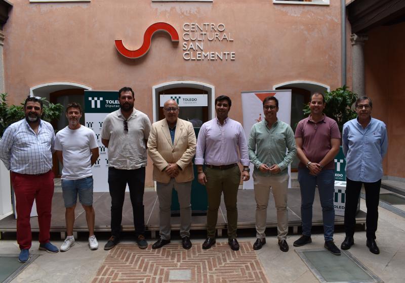 La hosteler�a de Torrijos se une para celebrar la II Edici�n del evento gastron�mico “Sabores de Torrijos” en el exclusivo claustro del Hospital de la Sant�sima Trinidad